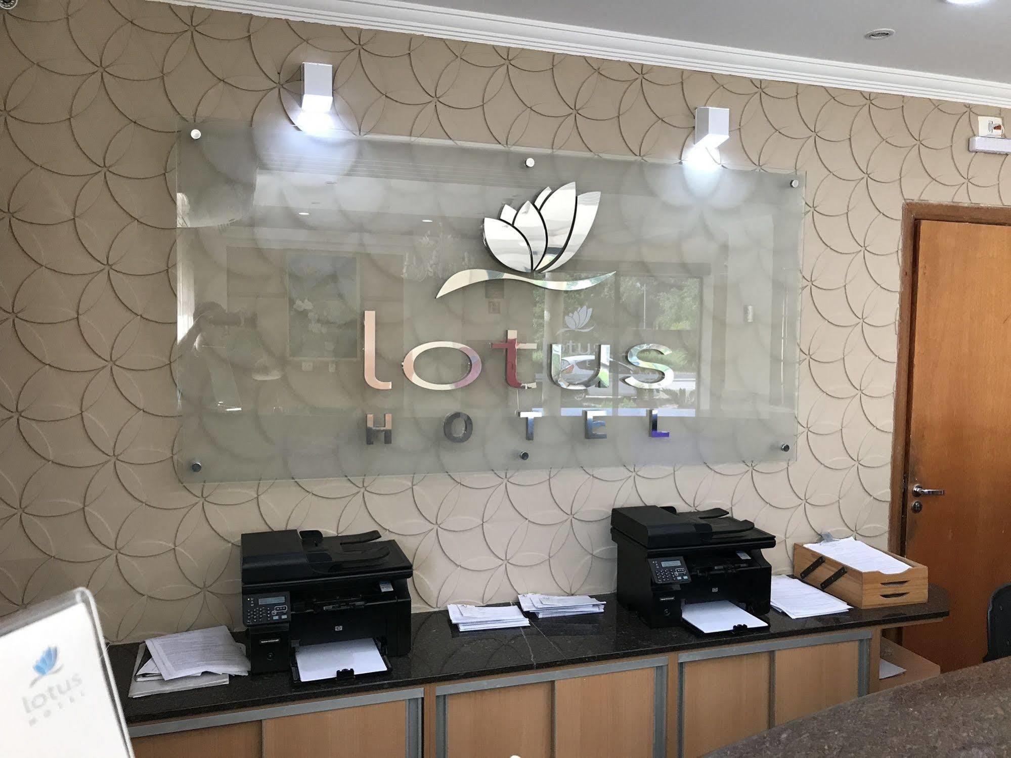 Lotus Hotel - A 6 Km Do Santuario De Aparecida-Sp Guaratinguetá Eksteriør bilde
